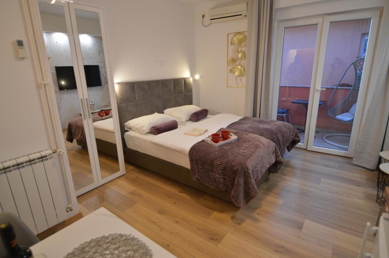 Apartments By The Sea Starigrad, Paklenica - 16421 Exterior photo